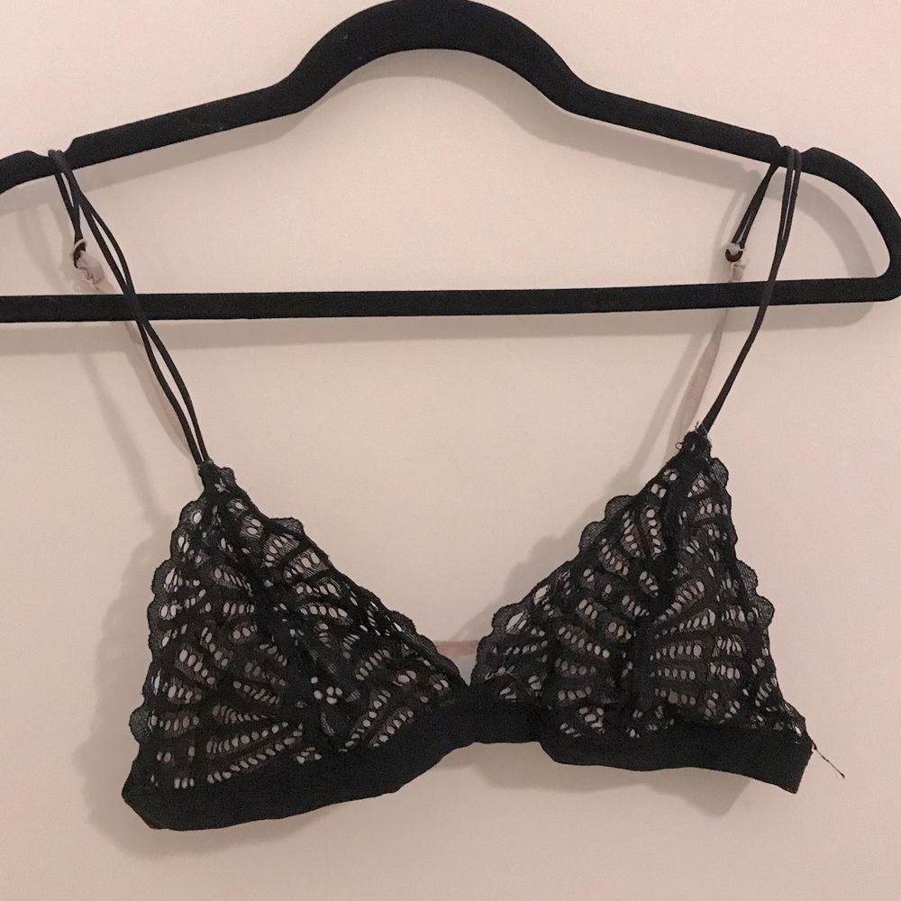 Lace bralette with pink undermesh